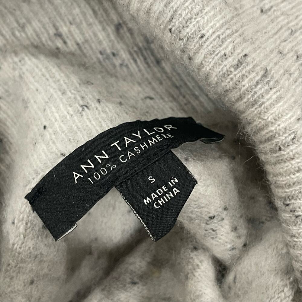 Ann Taylor Light Gray Turtleneck Sweater - Picture 5 of 6